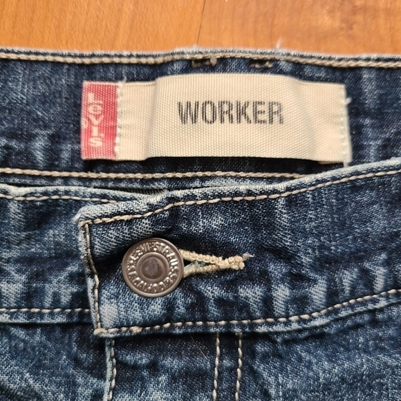 Vintage Levi's Men's Worker Denim Jean Shorts - Picture 3 of 12